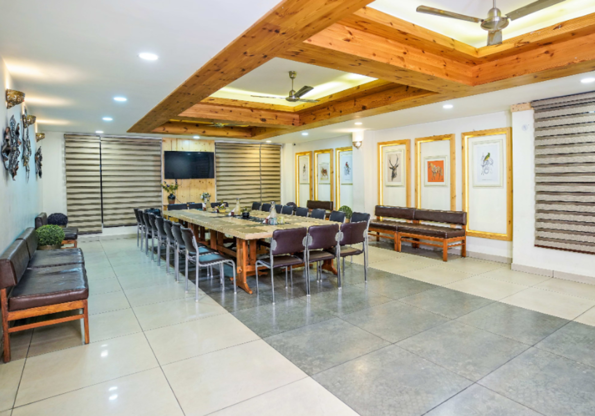 Interior view 2, Mayur Hotel Bar & Restaurant solan, Solan