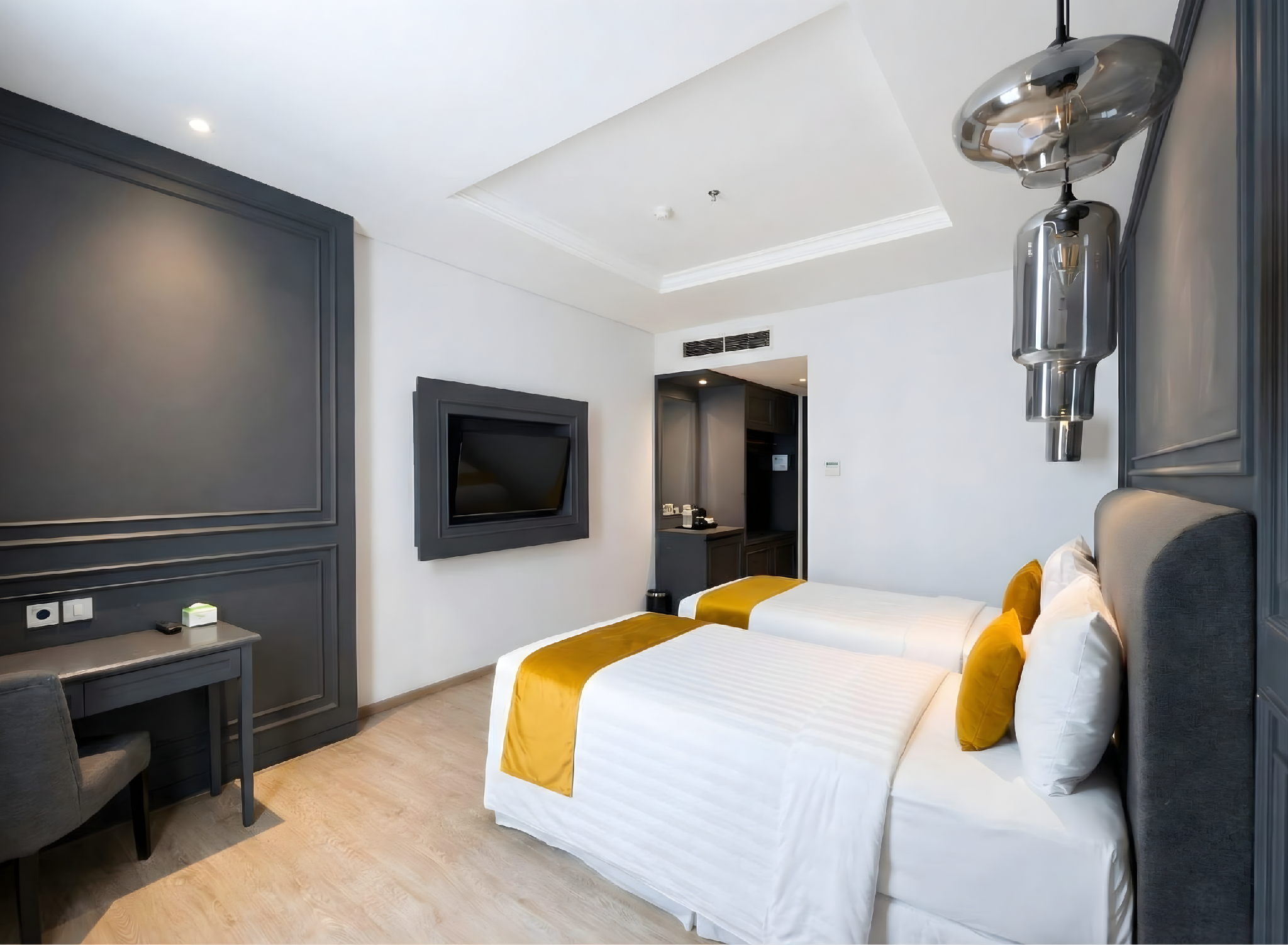 bedroom 6
