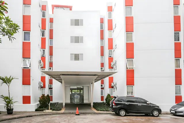 Exterior & Views, Hotel O Room Transit By At, Tangerang