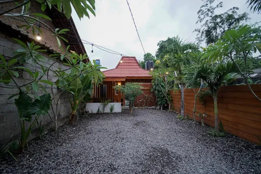 Others 2, Mahajana Villa, Sleman
