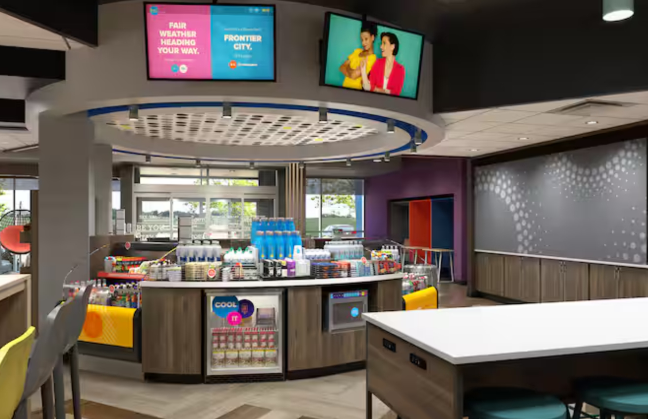 Food and beverages 5, Tru By Hilton Milton, Halton