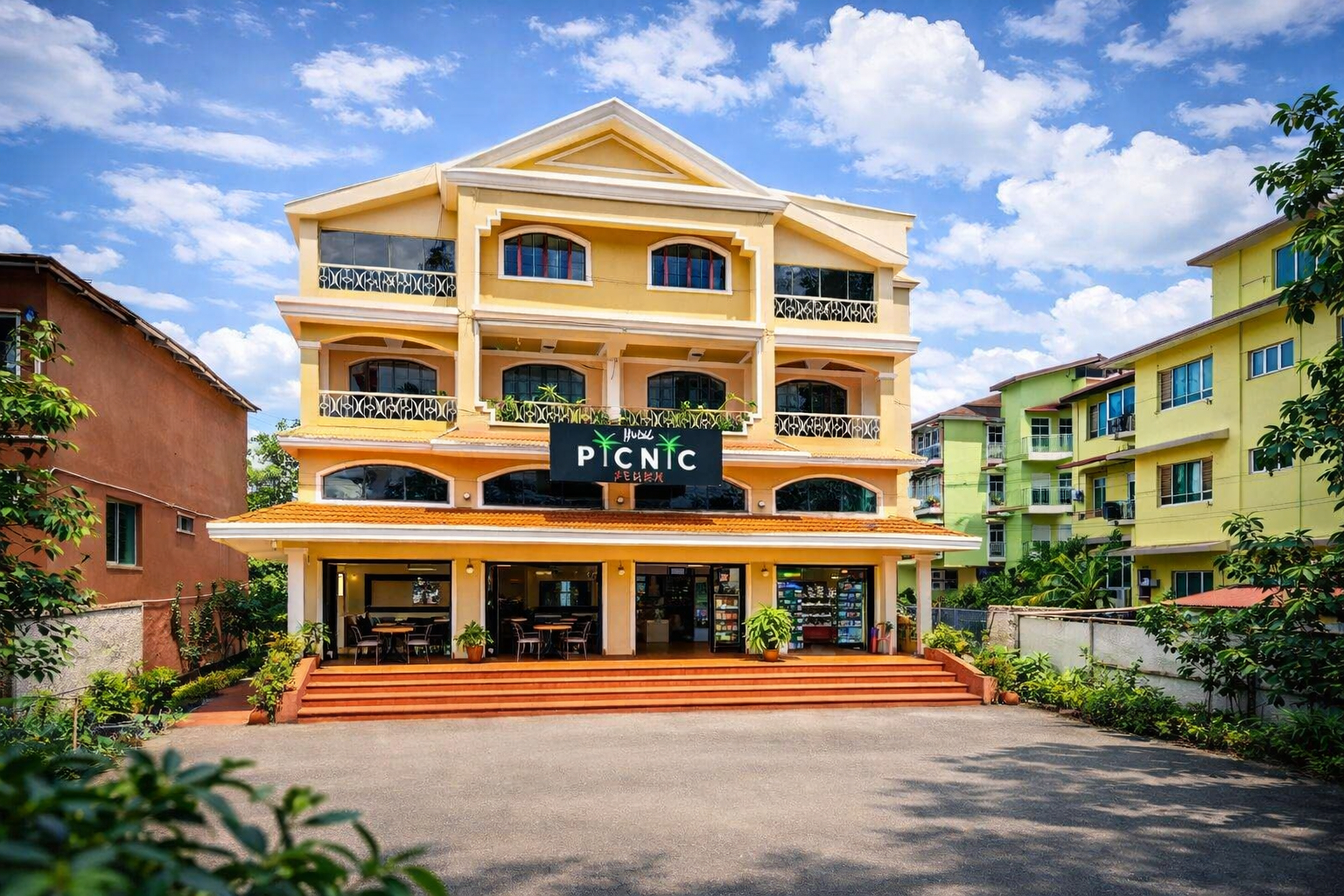 Entrance 4, Hotel Picnic Plaza, North Goa