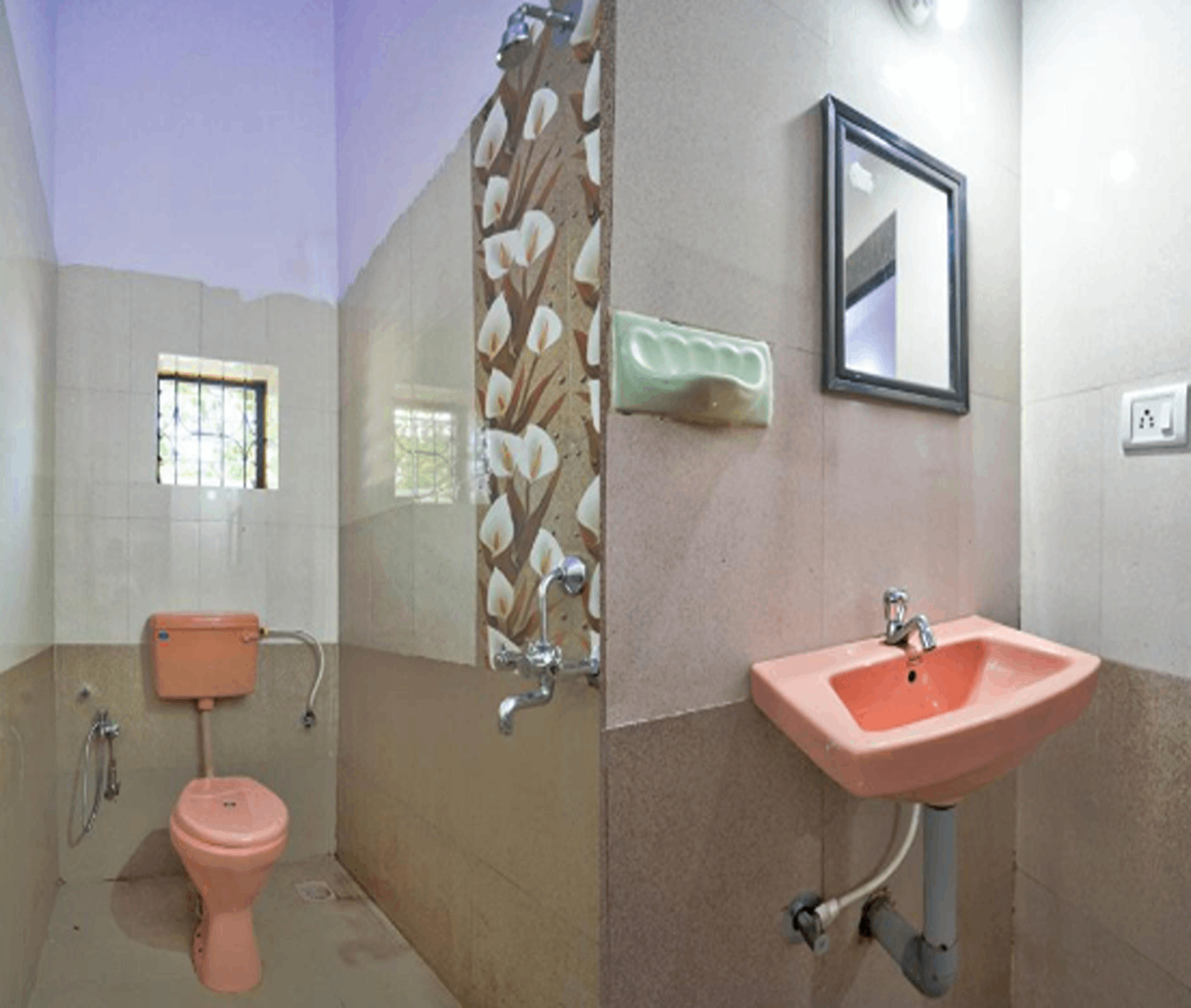Bathroom 3, Dolphin service apptment, North Goa