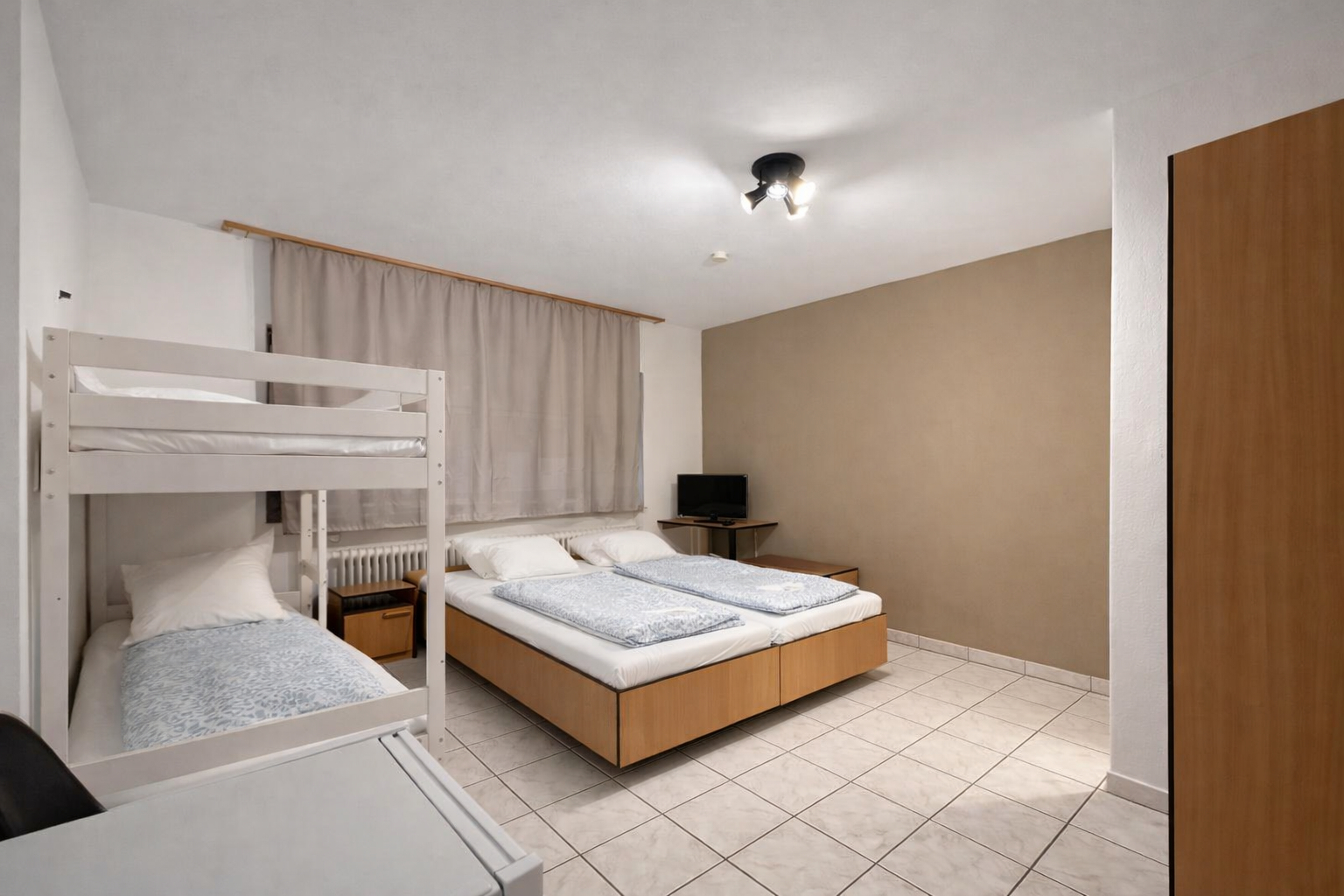 2, AR Frankfurt Airport Terminal Hotel, Groß-Gerau