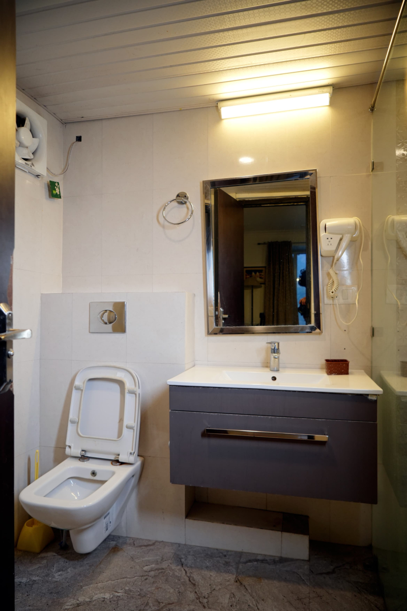 Bathroom 3, Aloha apartments by alka, Garhwal