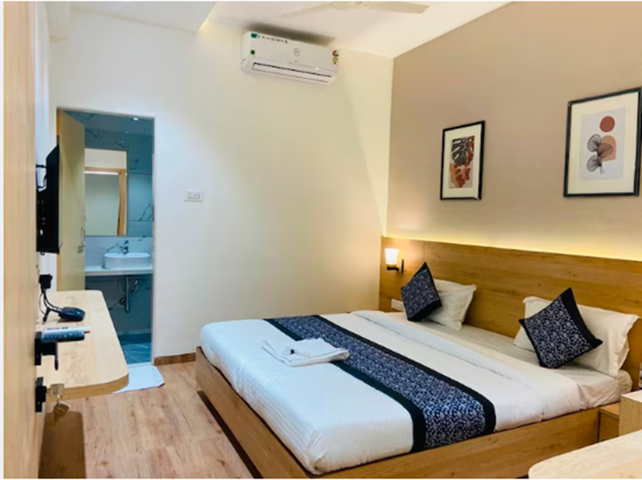 Bedroom, Hotel Swagat and Lodging, Pune