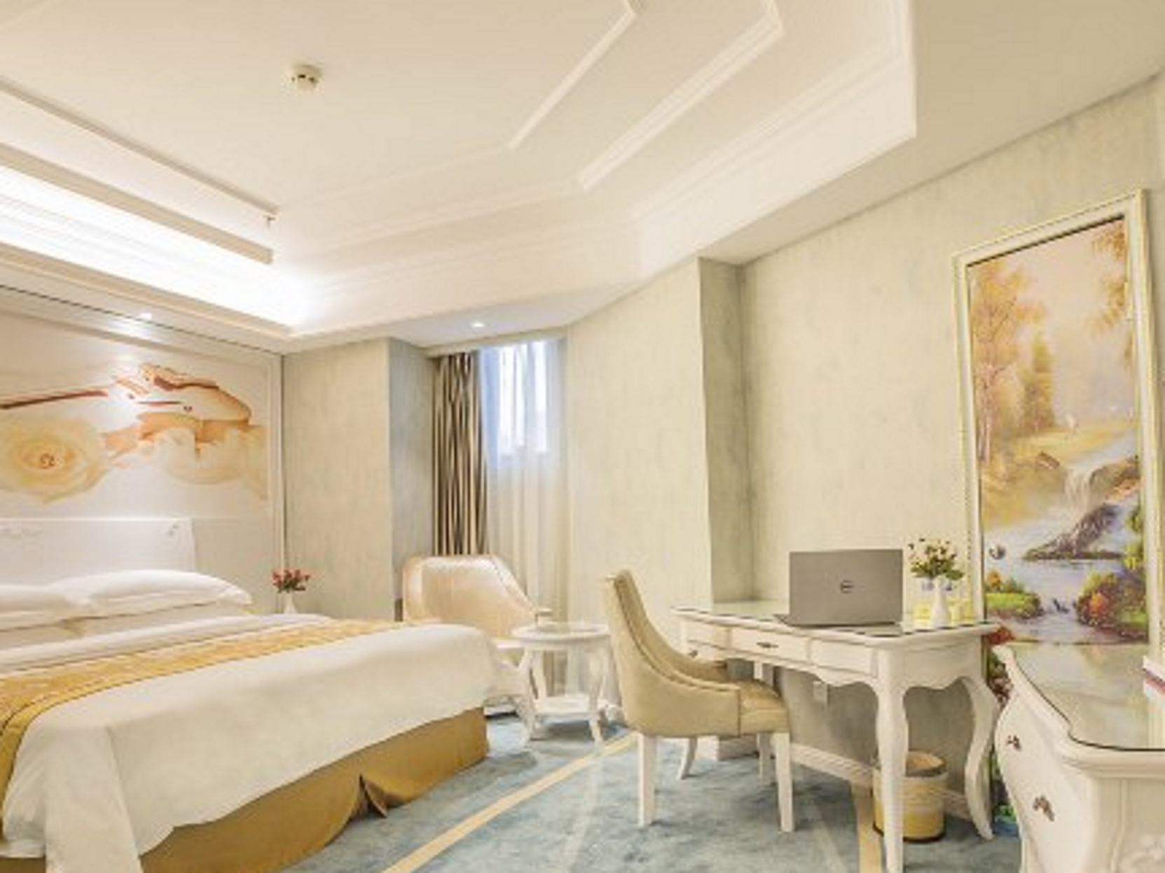 Bedroom 2, Vienna Hotel Guiyang Jiaxiulou Jichang Road, Guiyang