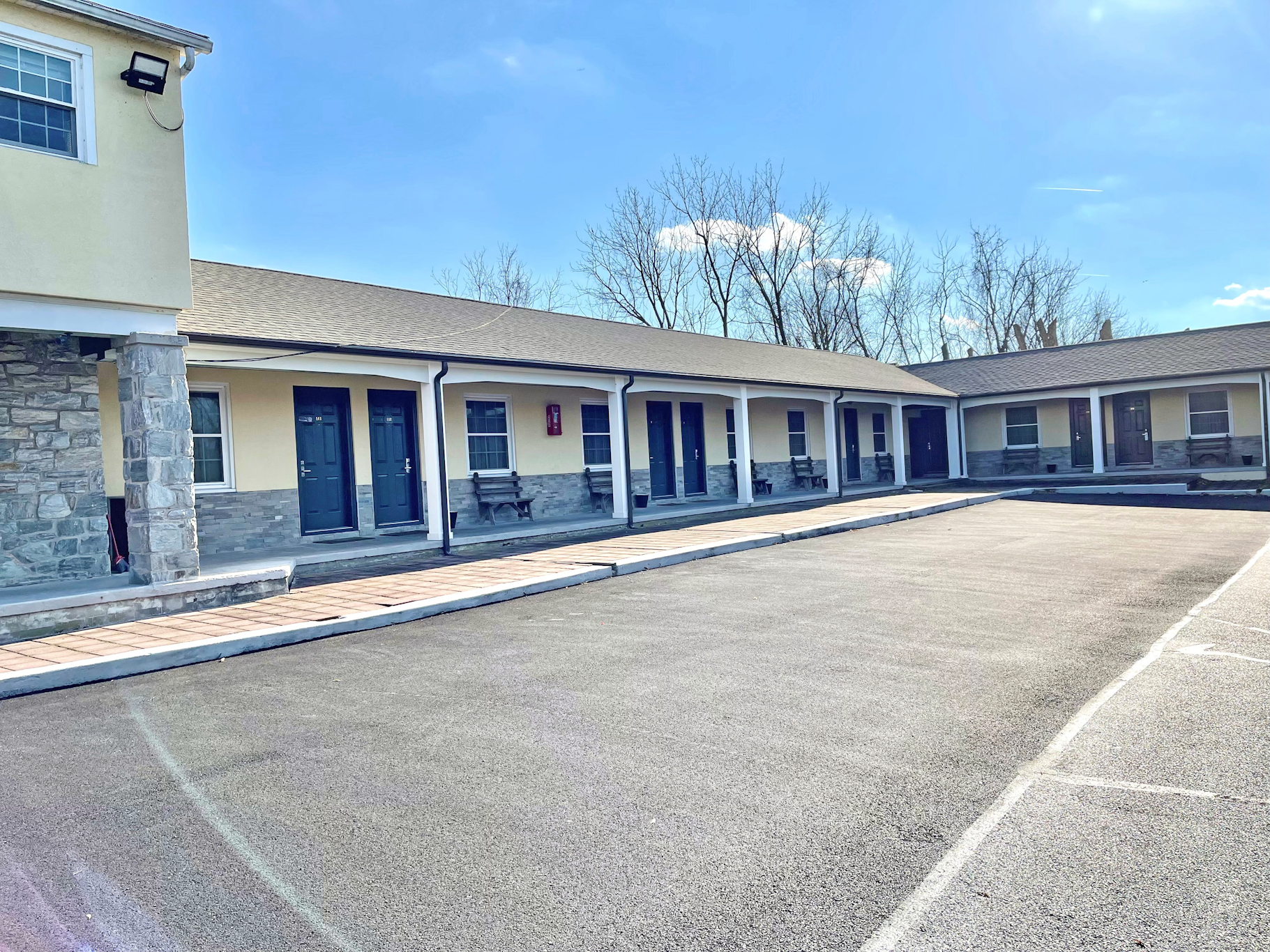 Exterior & Views 4, Red Carpet Inn & Suites Morgantown, Berks