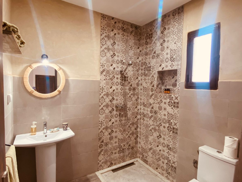 Bathroom 3, Dar Ayman hotel, Essaouira