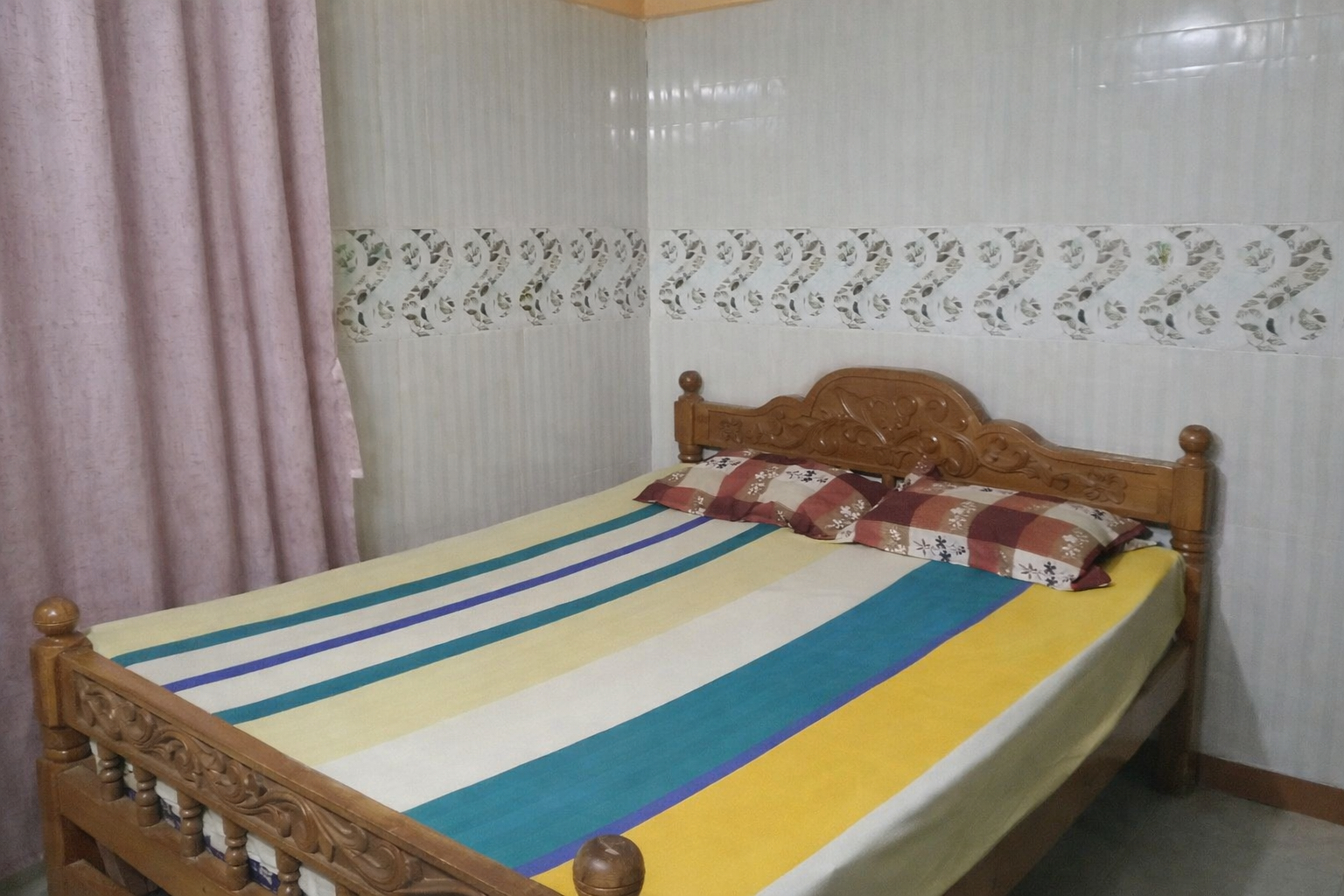Bedroom 1, Saptagiri Rooms, Tiruvannamalai