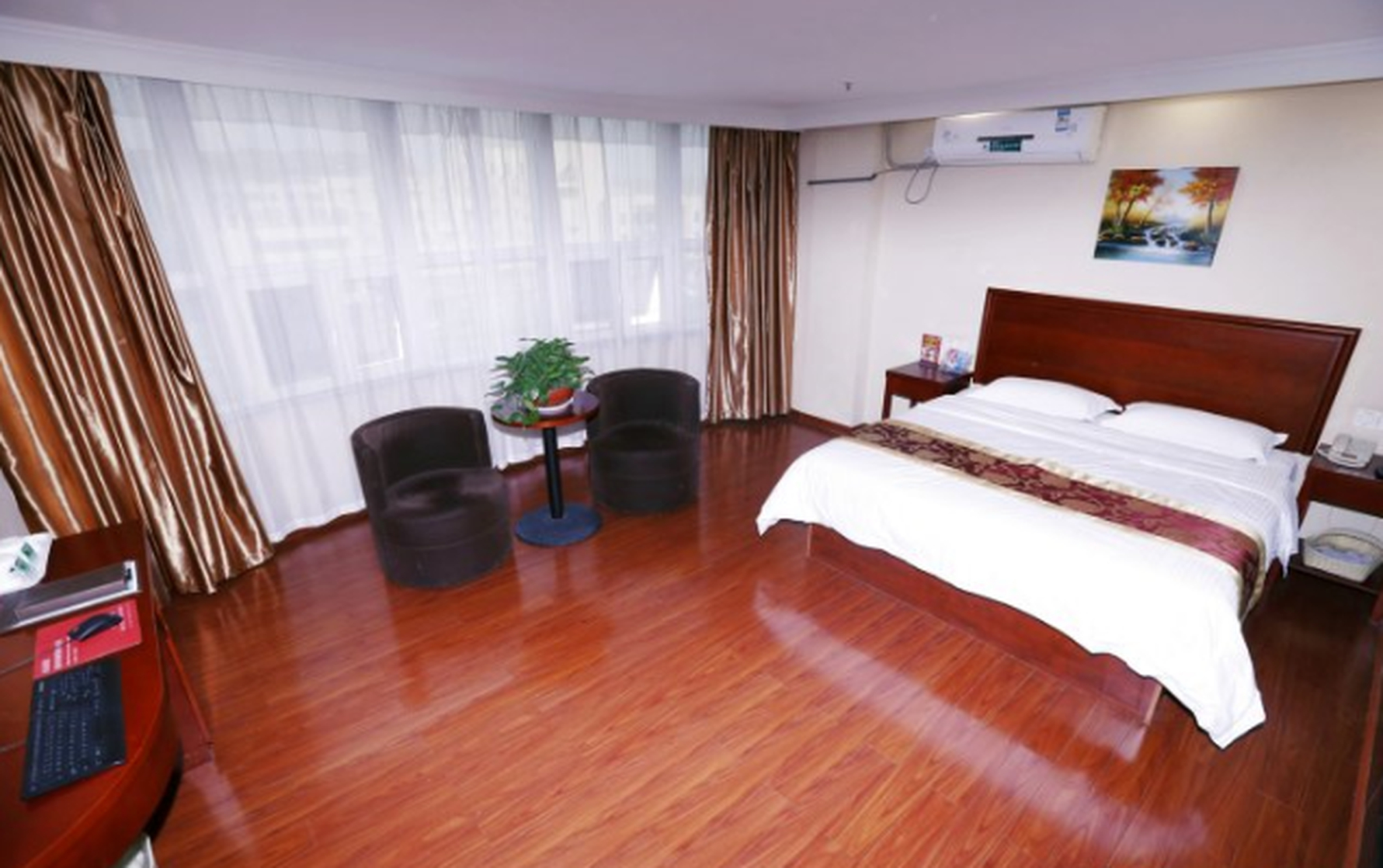 Bedroom 3, Aijia Hotel (Linzi People's Square Coach Station), Zibo