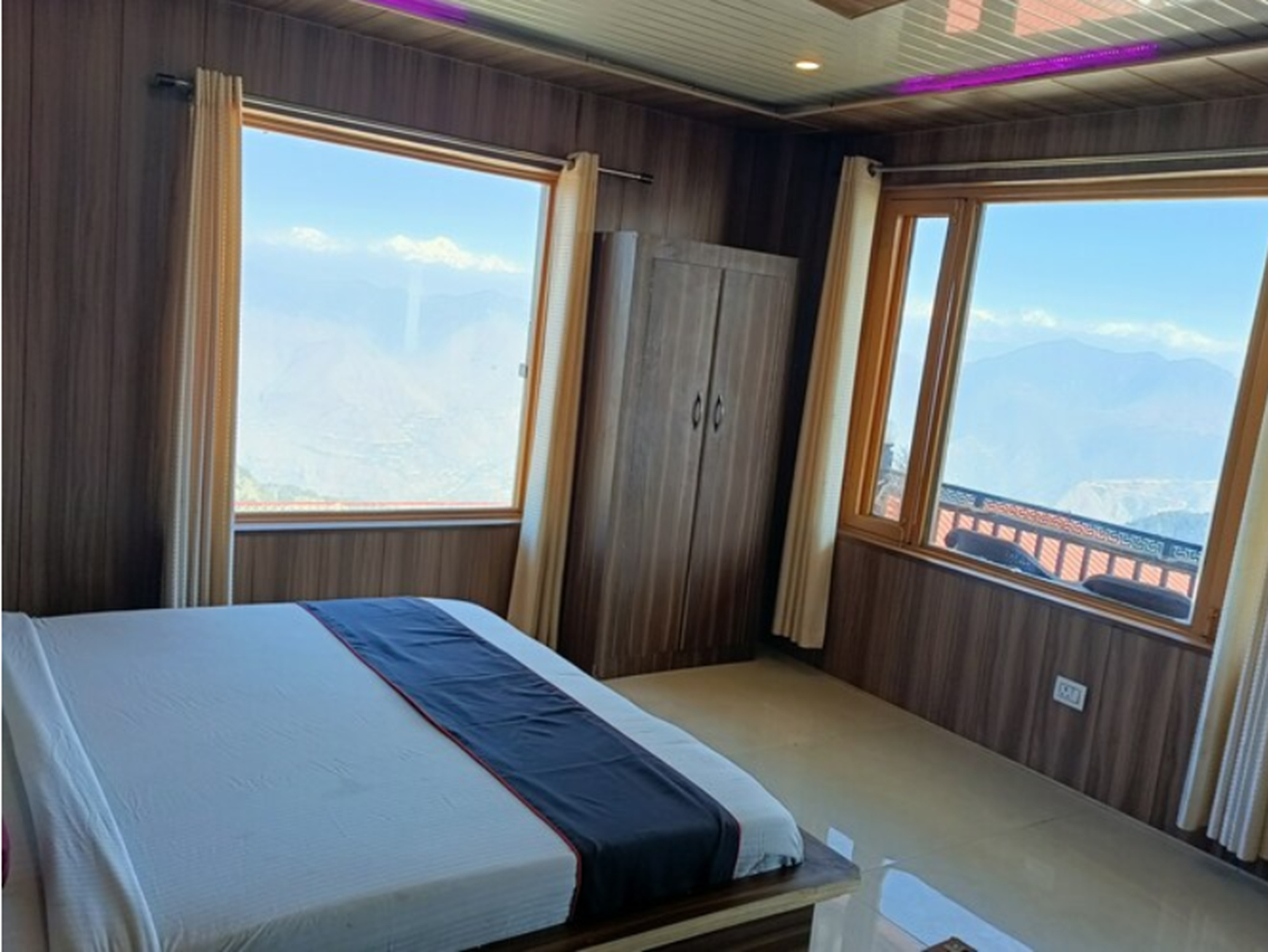 Bedroom 5, Hotel Himalaya view - Dhanaulti, Dehradun