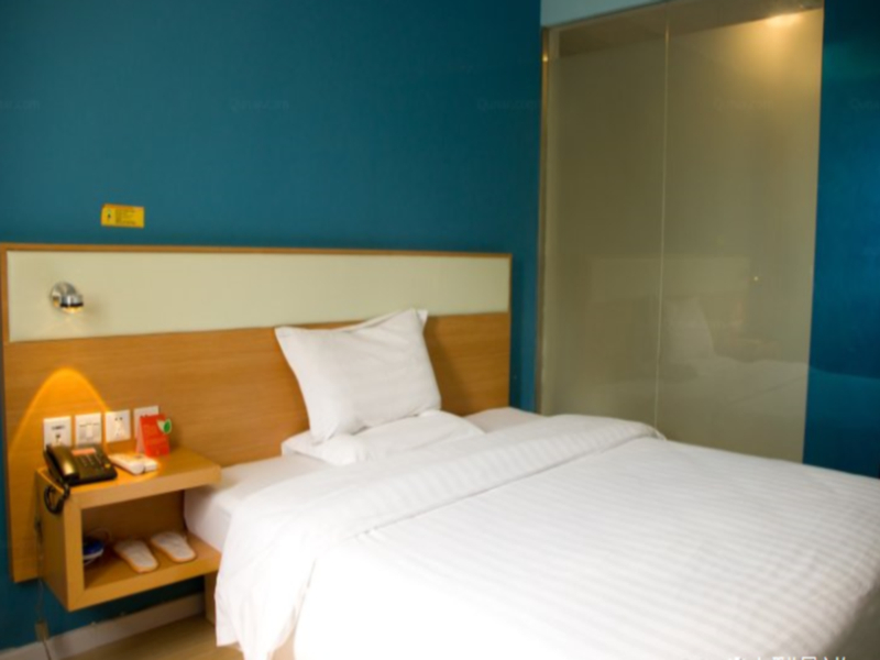 Bedroom 4, 7 Days Inn Shantou ChaoYang Railway Branch, Shantou