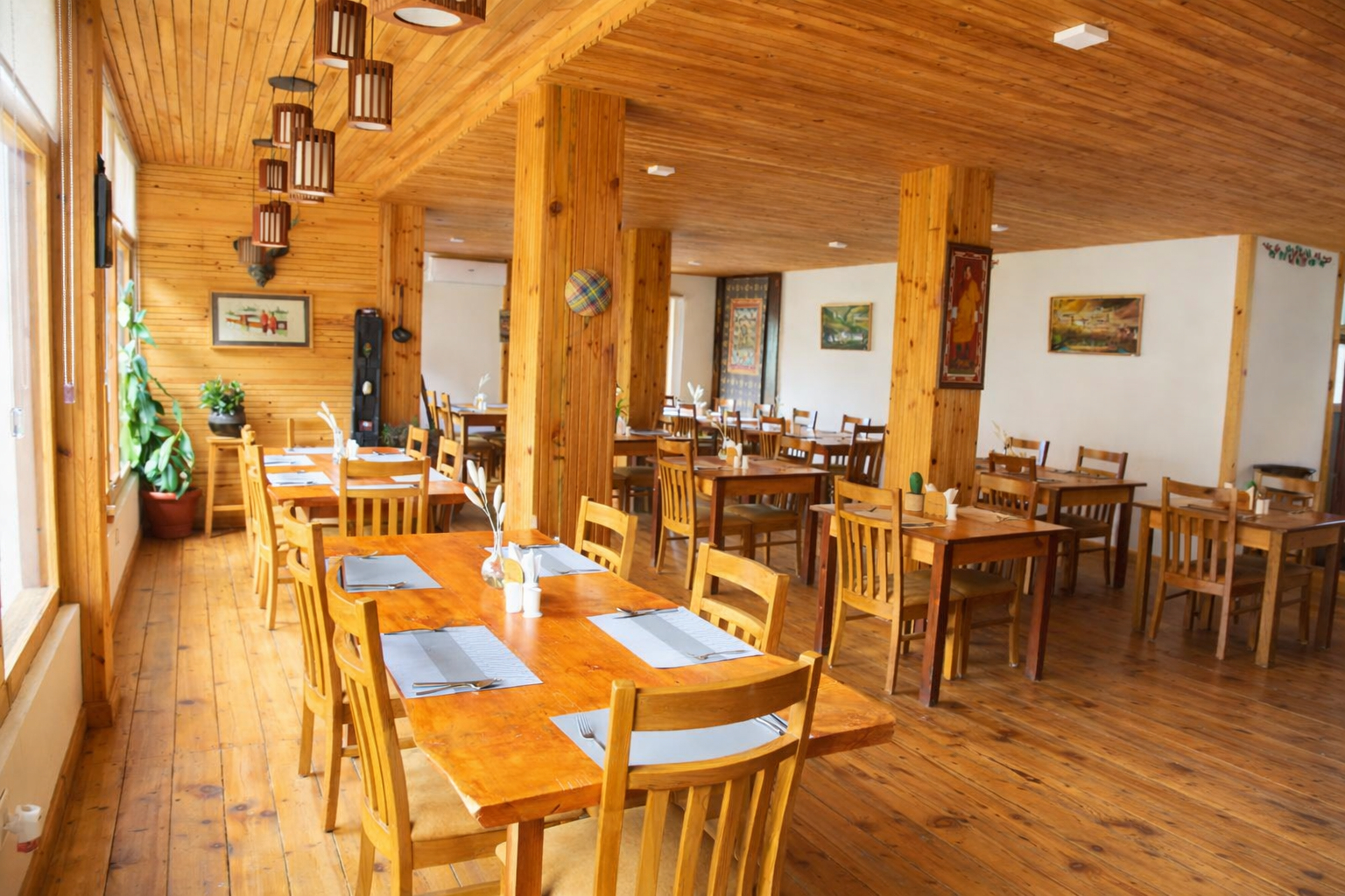 Food & Drinks, Om Amriti, Chang