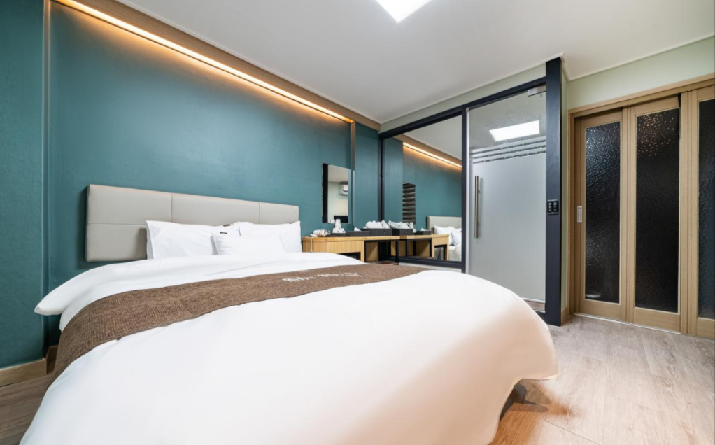 Bedroom 2, Chungju May, Chungju