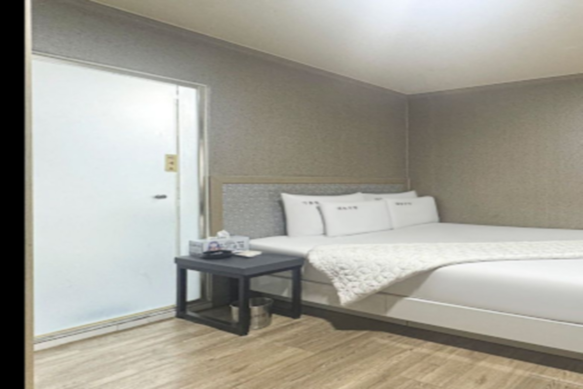 Bedroom 4, Noryangjin Daeheung, Dongjak