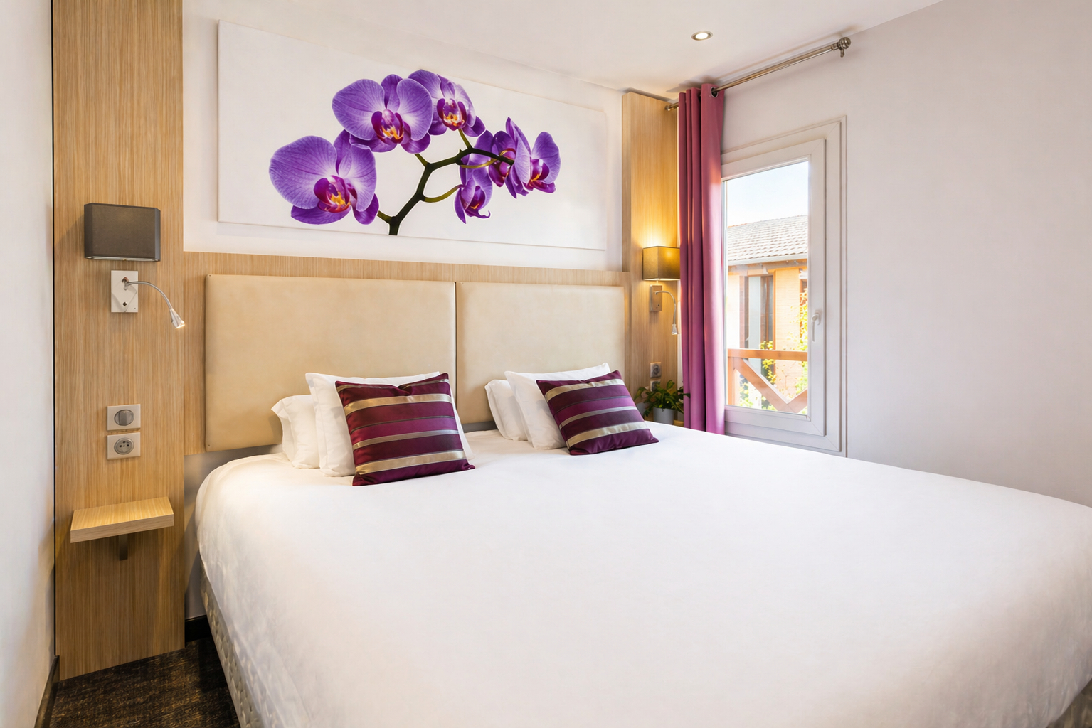 Bedroom 2, FH Confort Hotel Orleans Co'met, Loiret