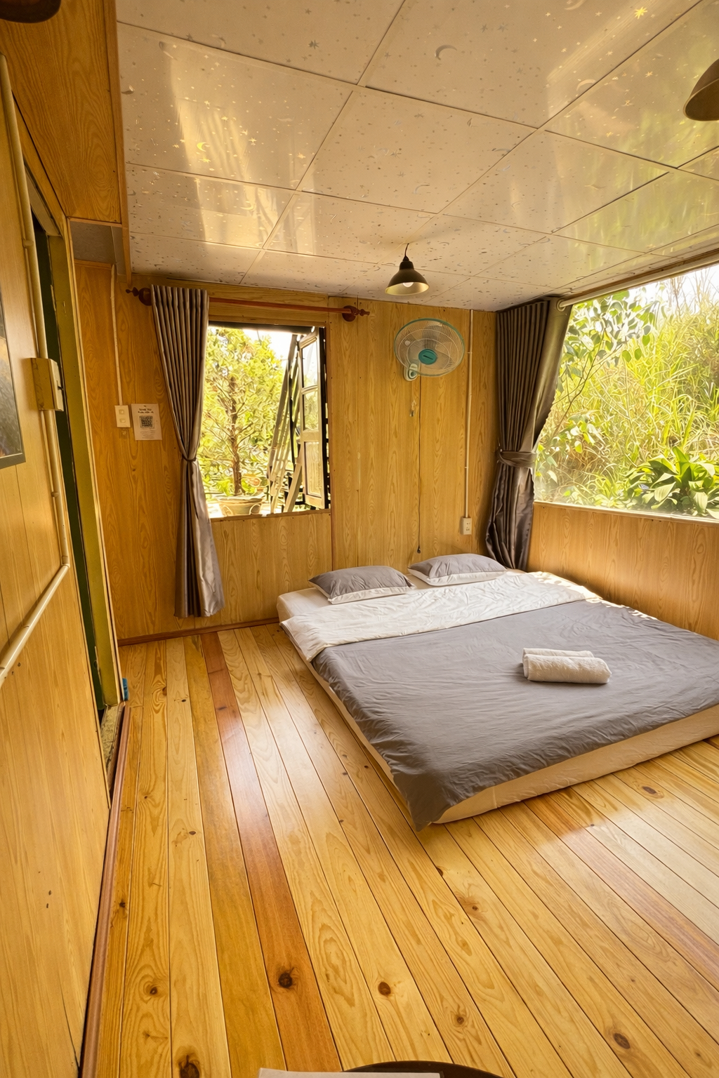 Bedroom 2, Đen long homestay & coffee, Đà Lạt