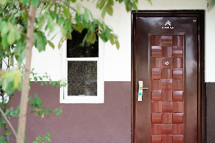 Others 5, Alberto's Lodging House, Mariveles