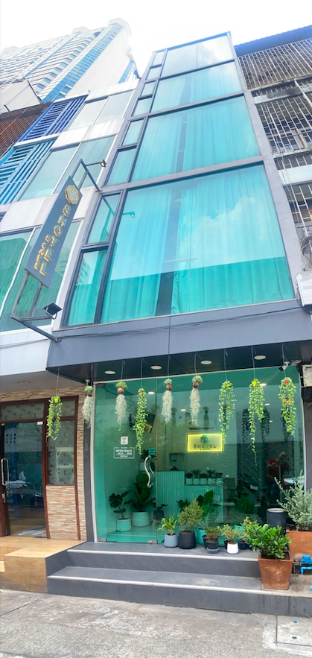 Others 4, 8 Hotel & Cafe, Khlong Toey