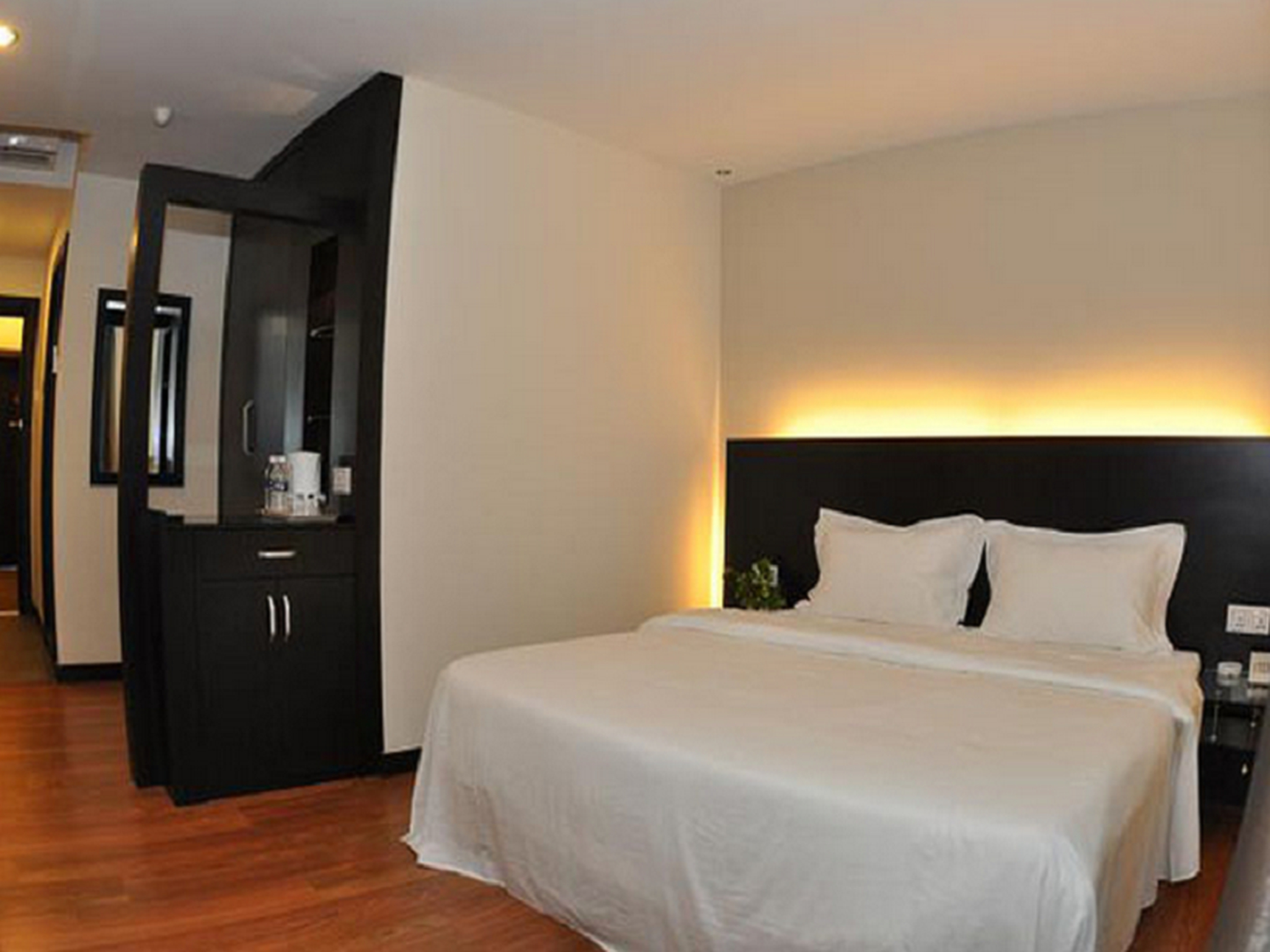 Others 3, H-5 Inn, Bintulu