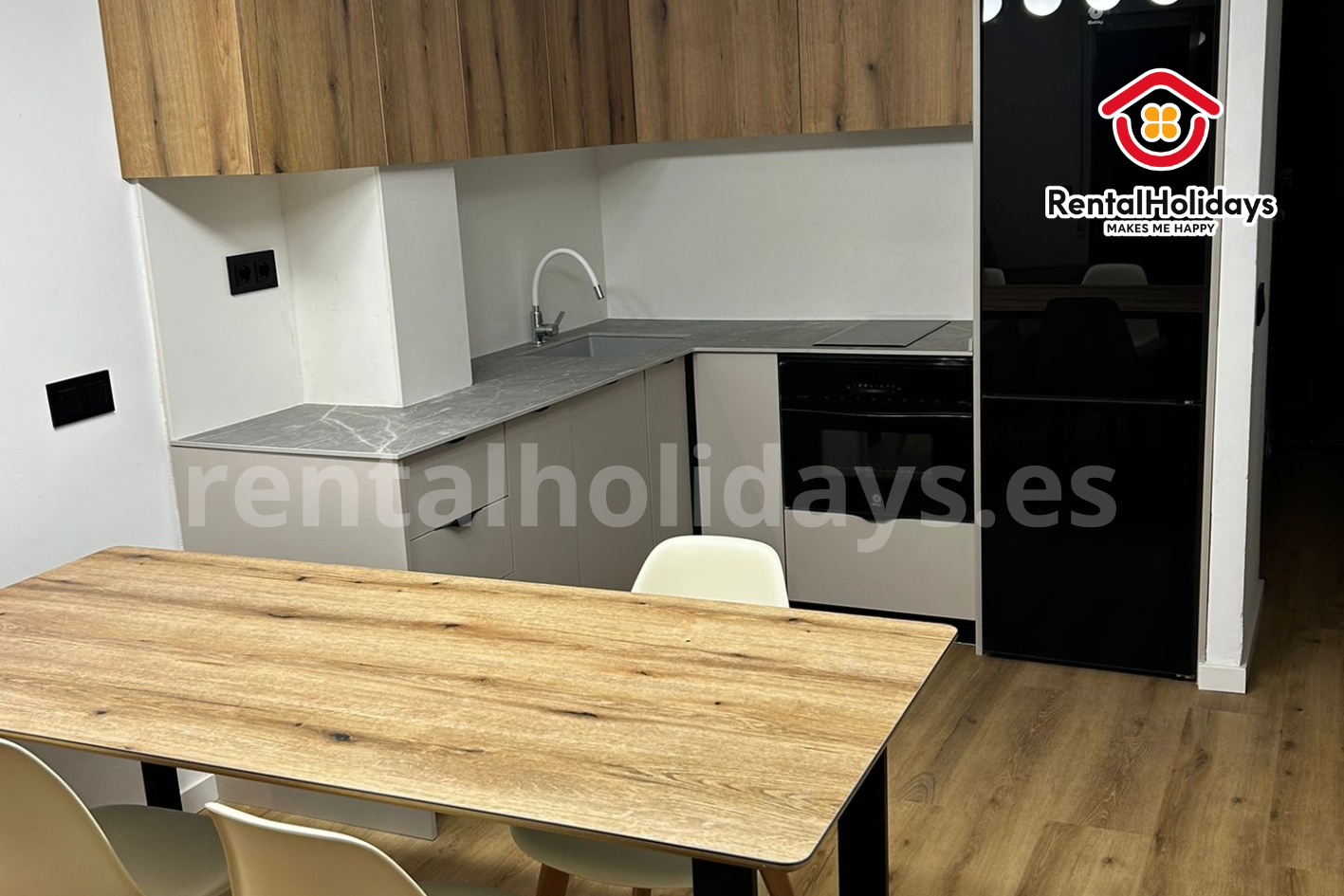 Kitchen 4, Charming 3-Bedroom Apartment in Oropesa del Mar, Spain, Castellón