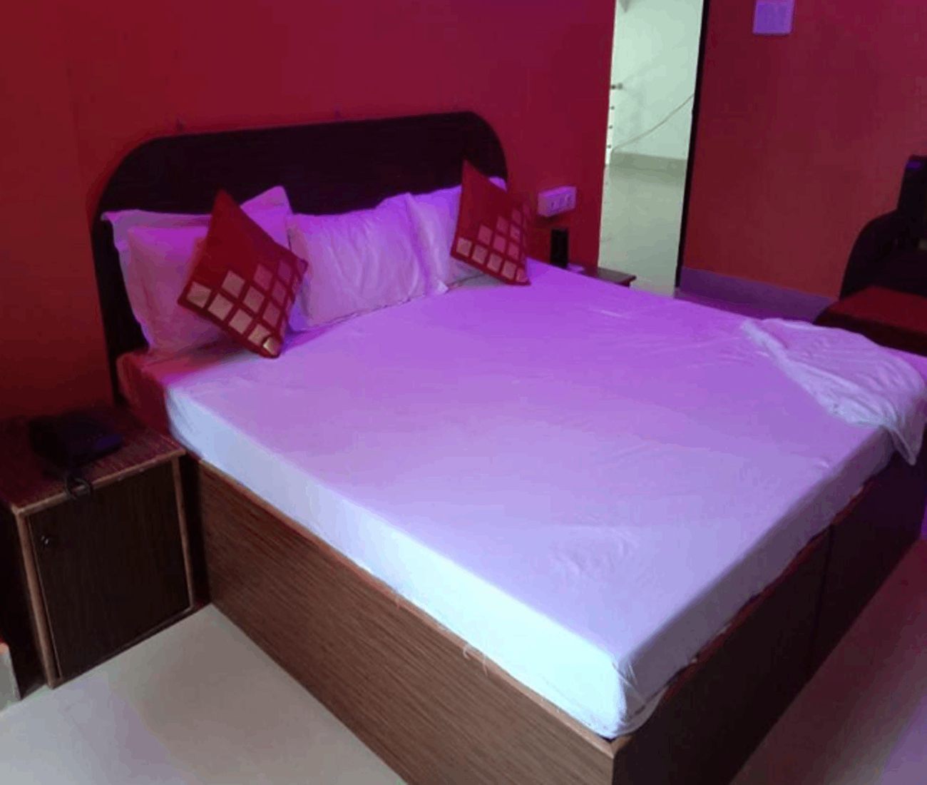 Bedroom 2, Raj Palace, Bharatpur