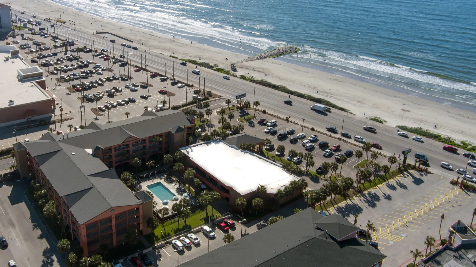 Exterior & Views 1, Clarion Pointe Galveston Beachfront, Galveston
