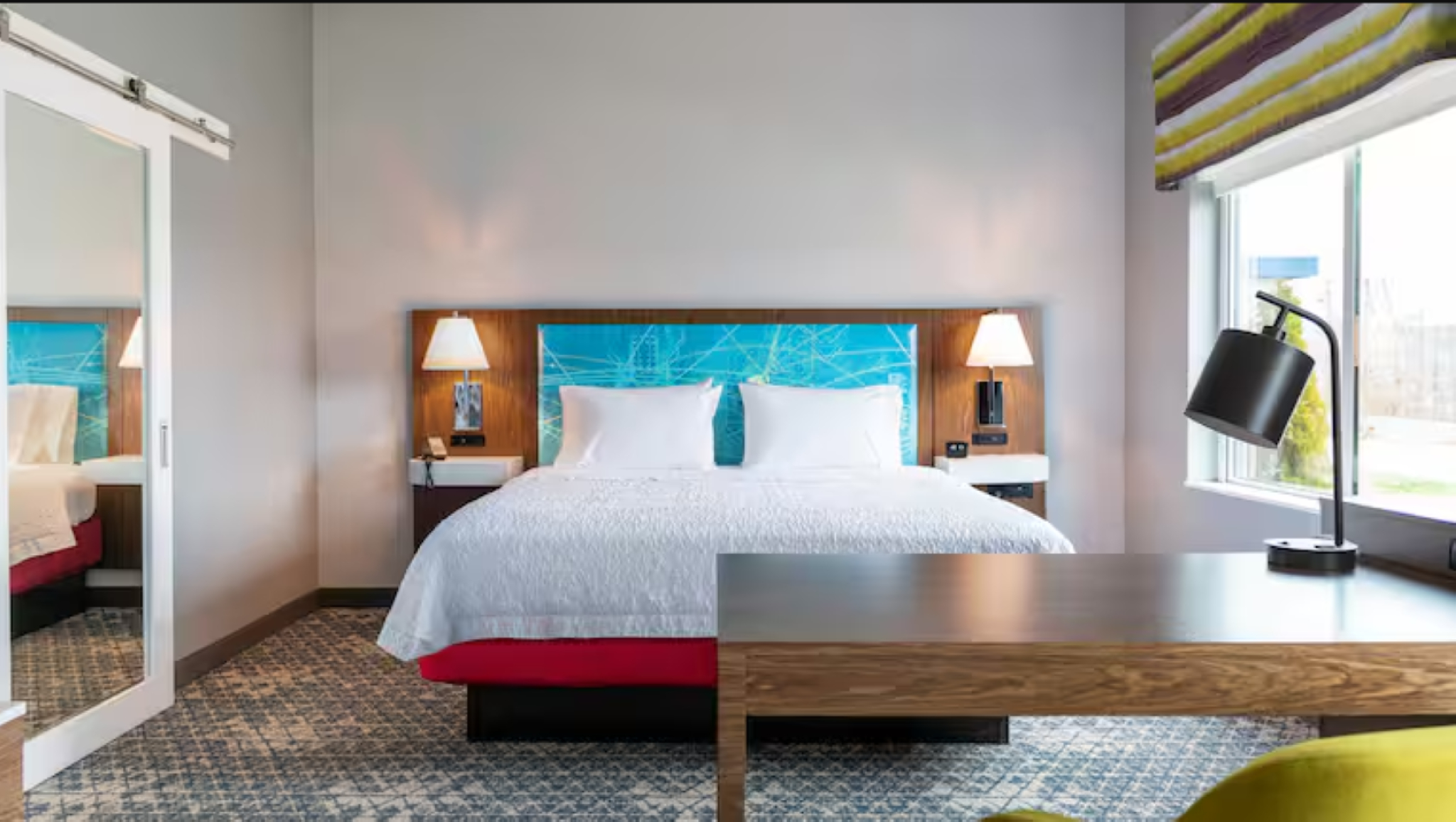 Bedroom 3, Hampton Inn By Hilton East Peoria, Peoria