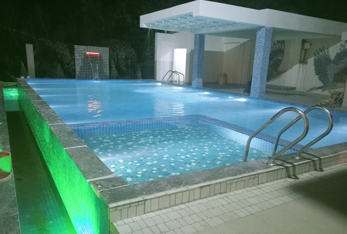 Others 3, Hotel Version Regency, Birbhum