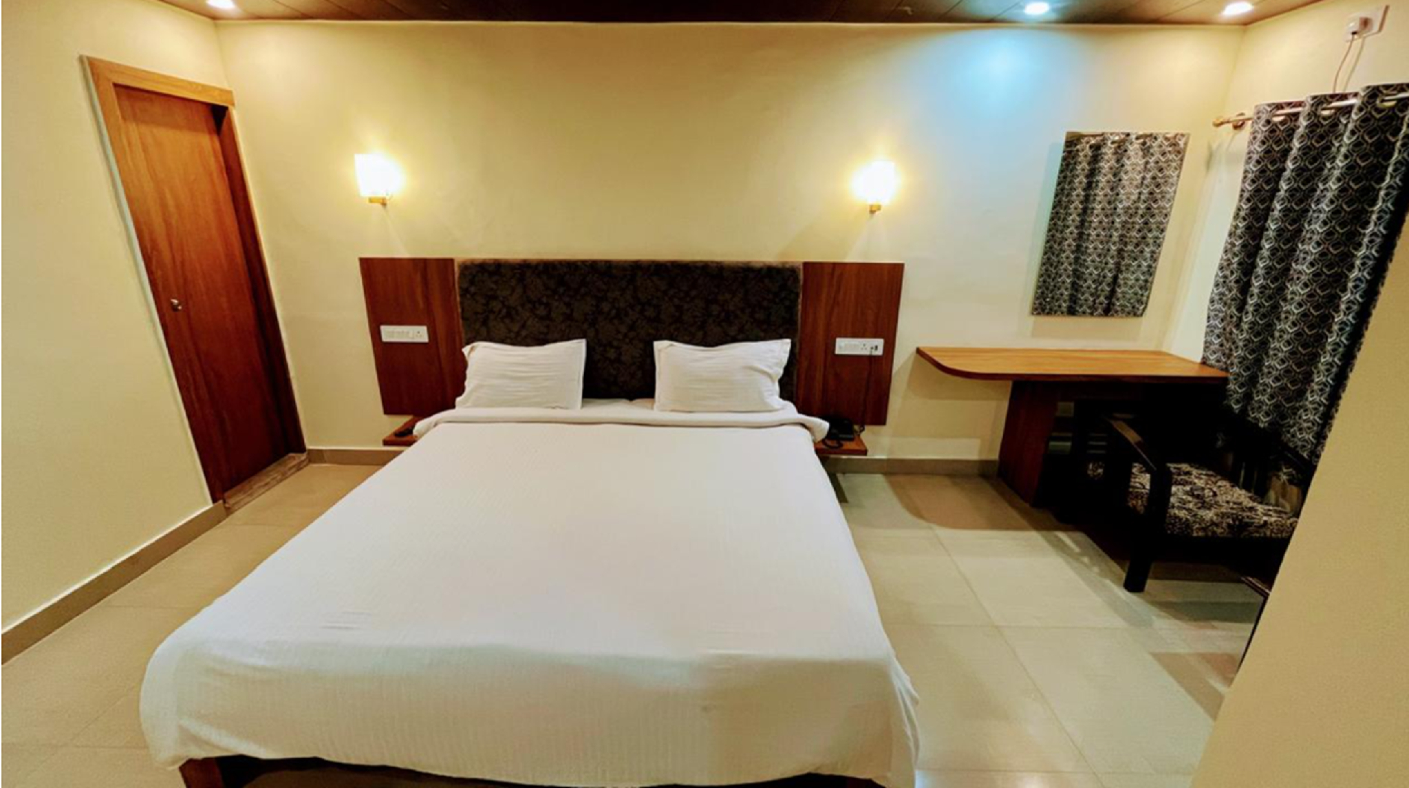 Bedroom 5, Hotel Kishan Vilas, Pashchim Champaran