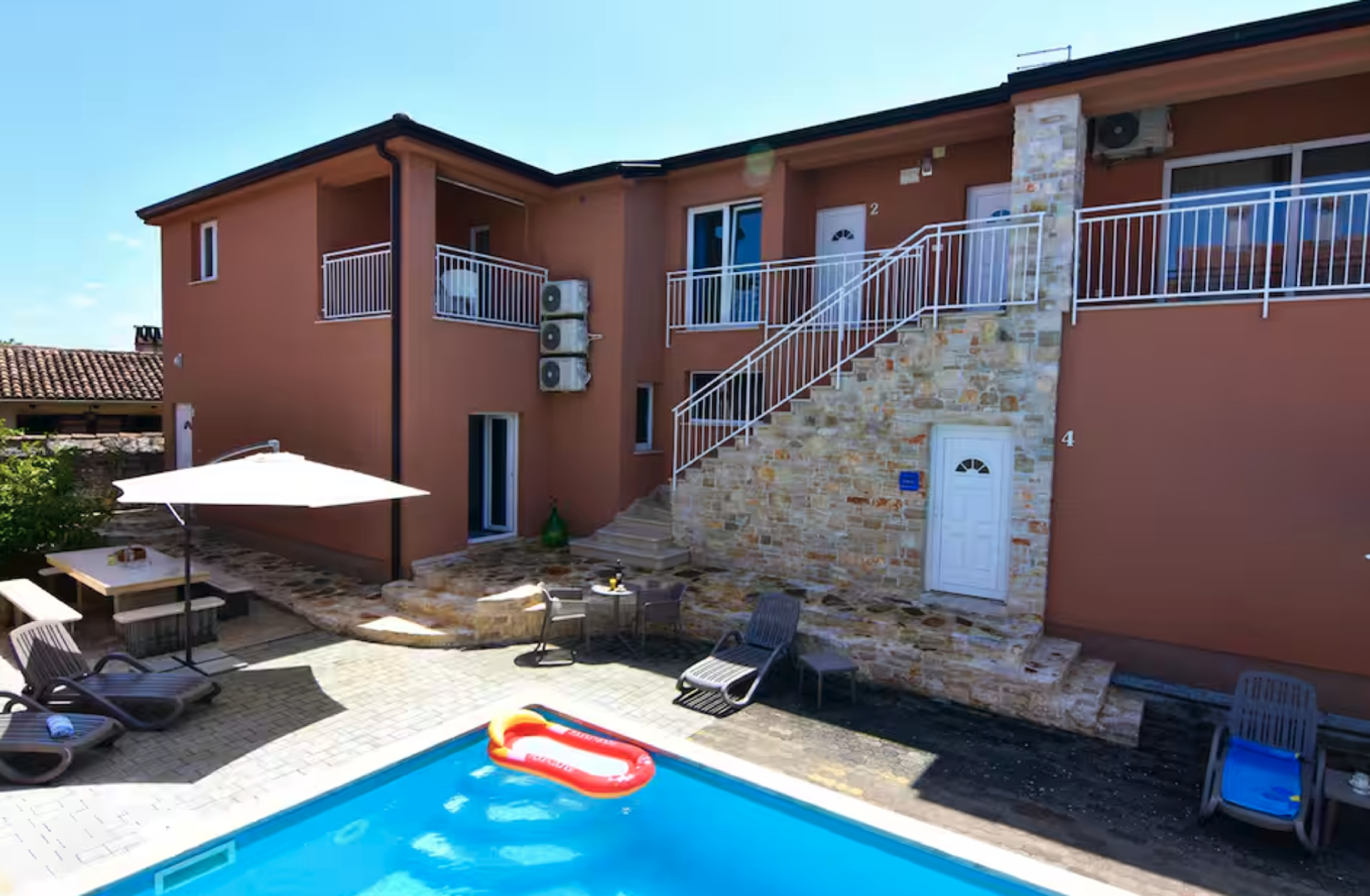 Swimming pool 3, Perfect holiday apartment with pool, Poreč