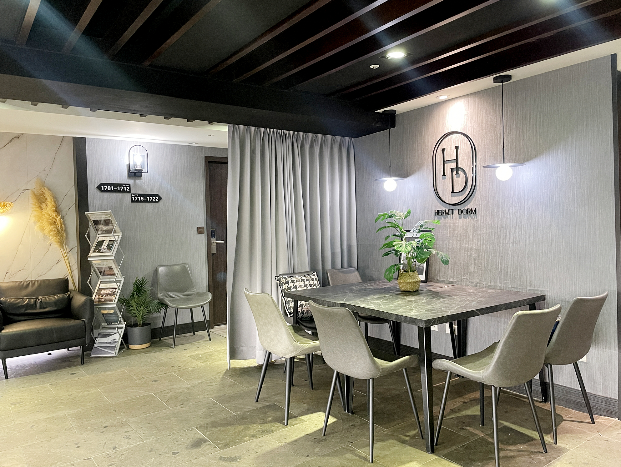 Others 2, 小穩居-Hermit Dorm-聖雄商旅, Taipei City