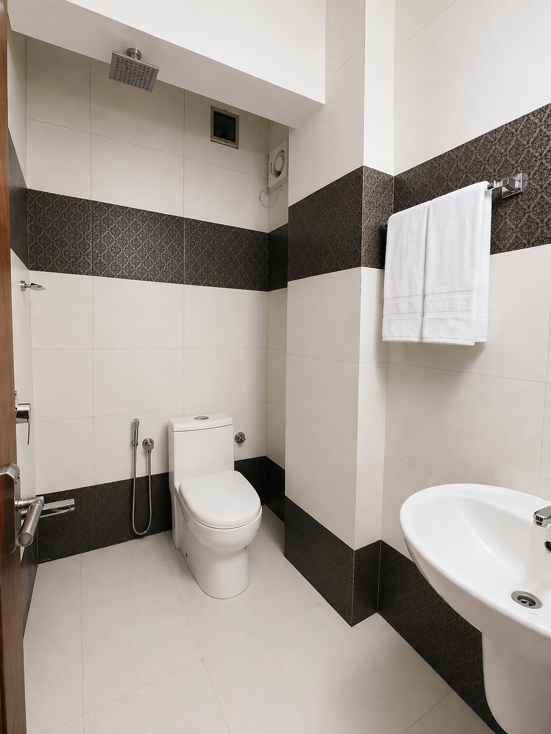 Bathroom 3, Thayamkery's Royal inn, Ernakulam