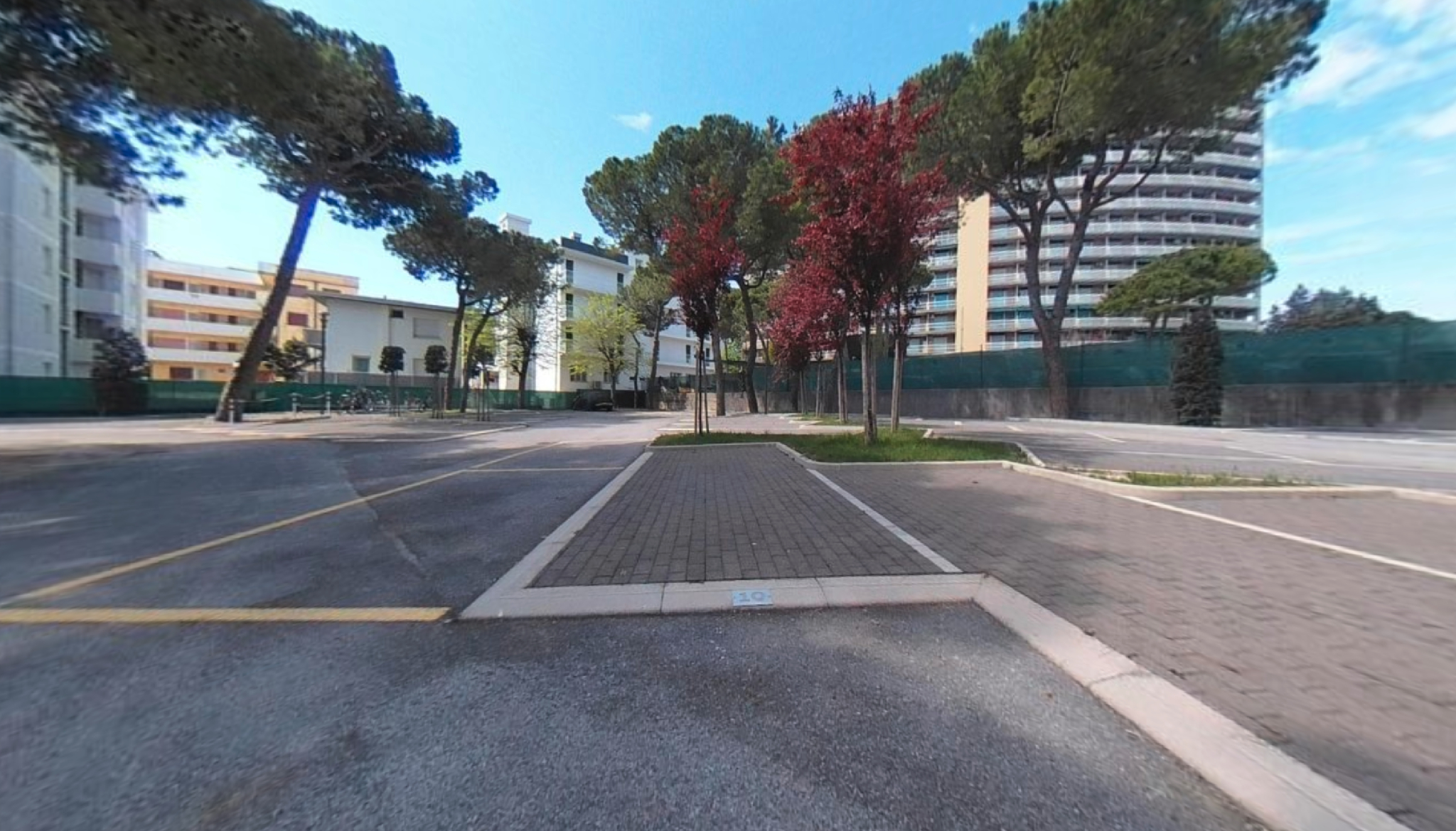 5, Cozy apartment in a residence with shared pool, Udine