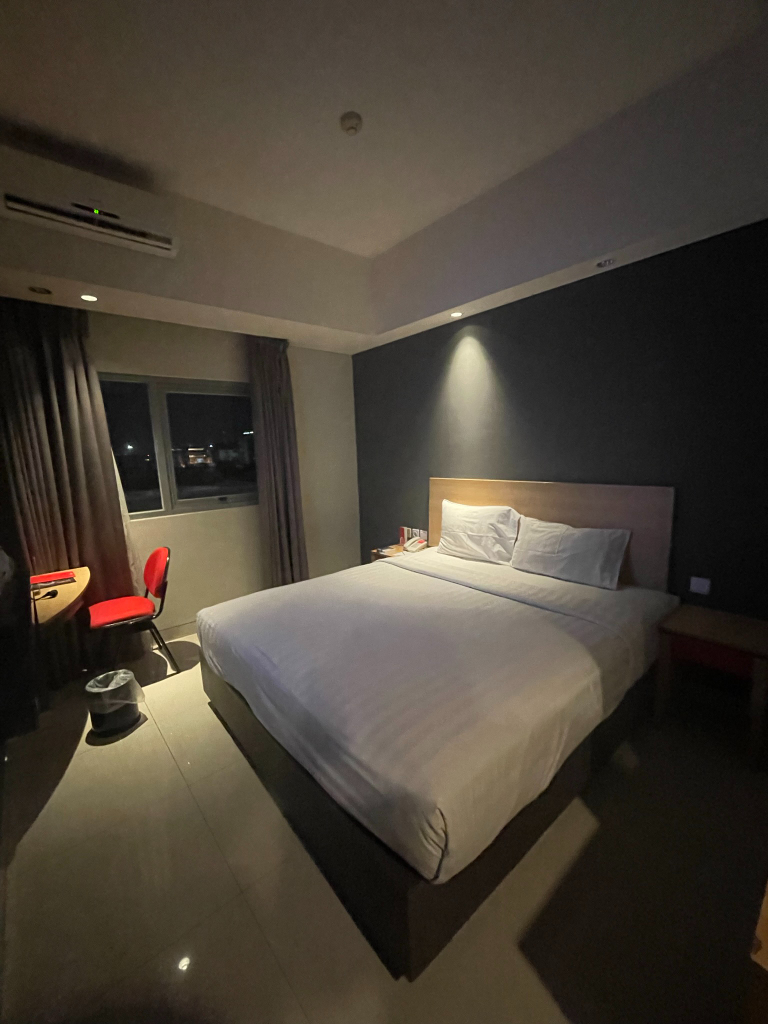 bedroom 14