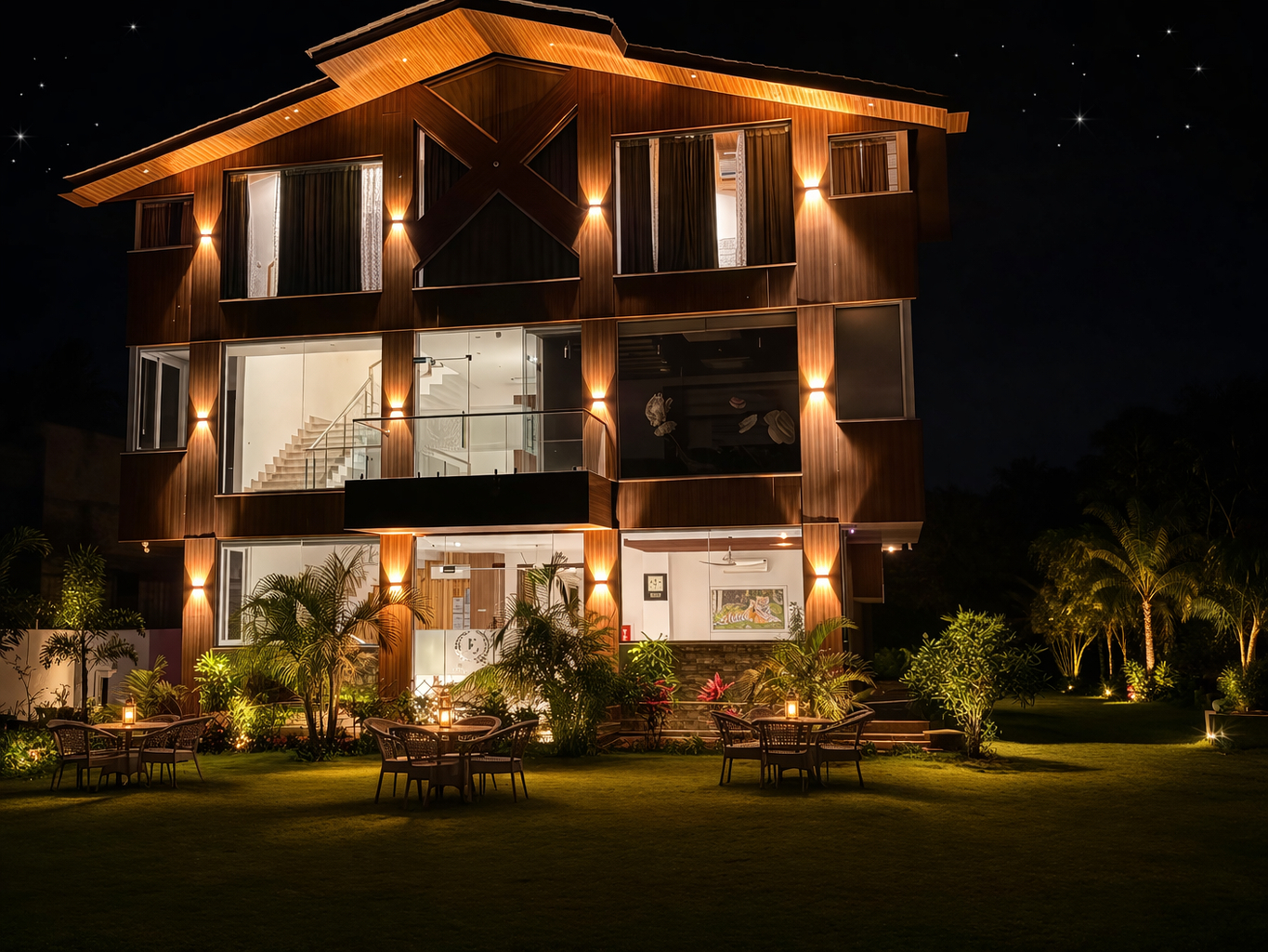 Exterior & Views