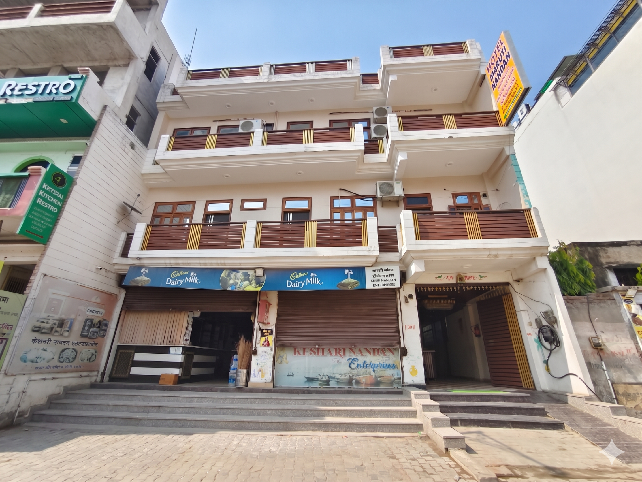 Exterior view 2, Hotel Maruti Nandan, Varanasi