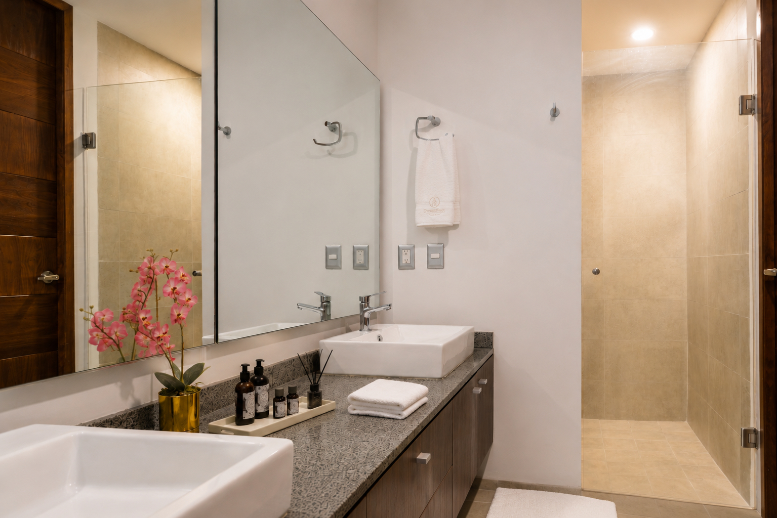 Bathroom, Hotel DreamHaus Country Club, Guadalajara