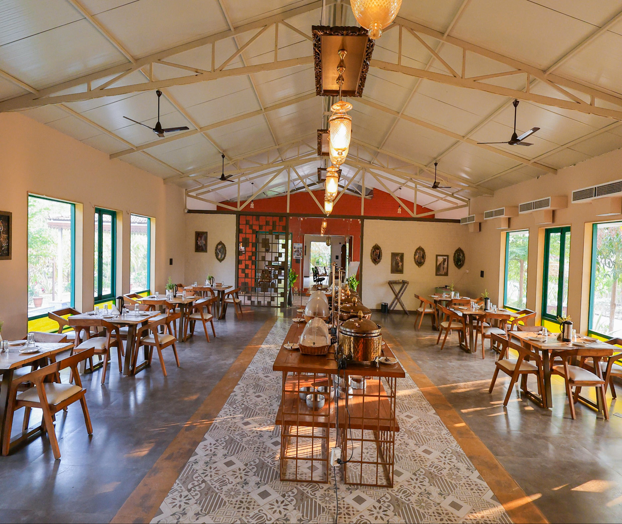 Restaurant 4, SAIPRASAD TIGER RESORT, Seoni