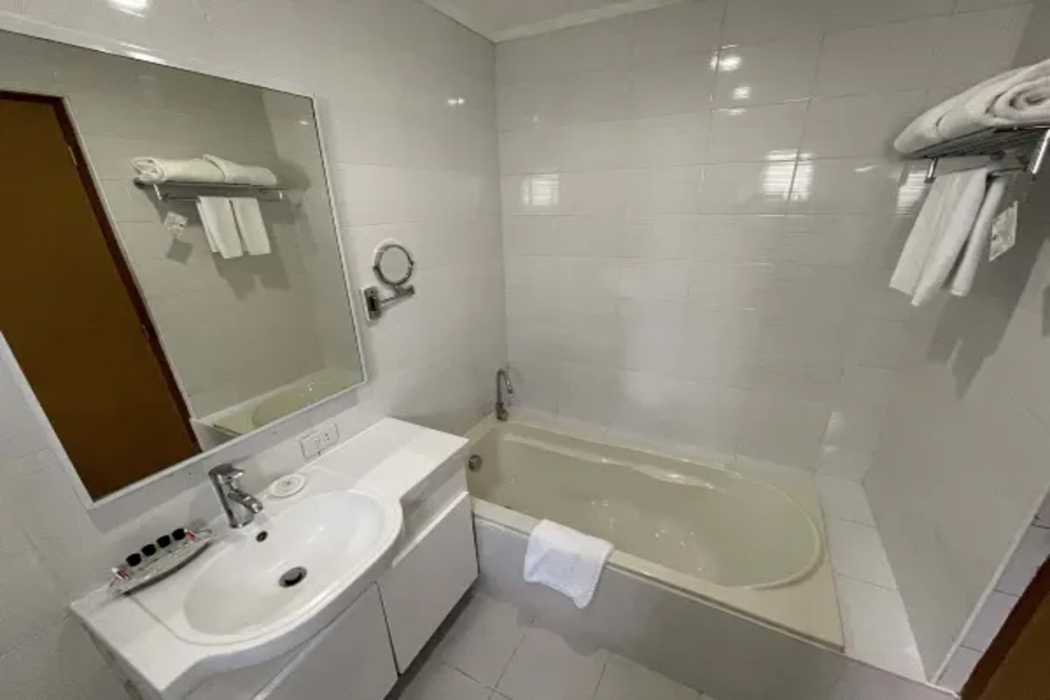 Bathroom 2, Batangas Country Club, Batangas City