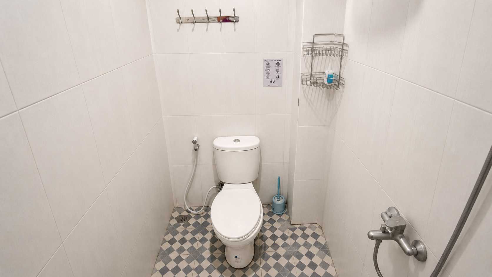 Bathroom 5, Griya Mentari Homestay dekat Malioboro, Yogyakarta