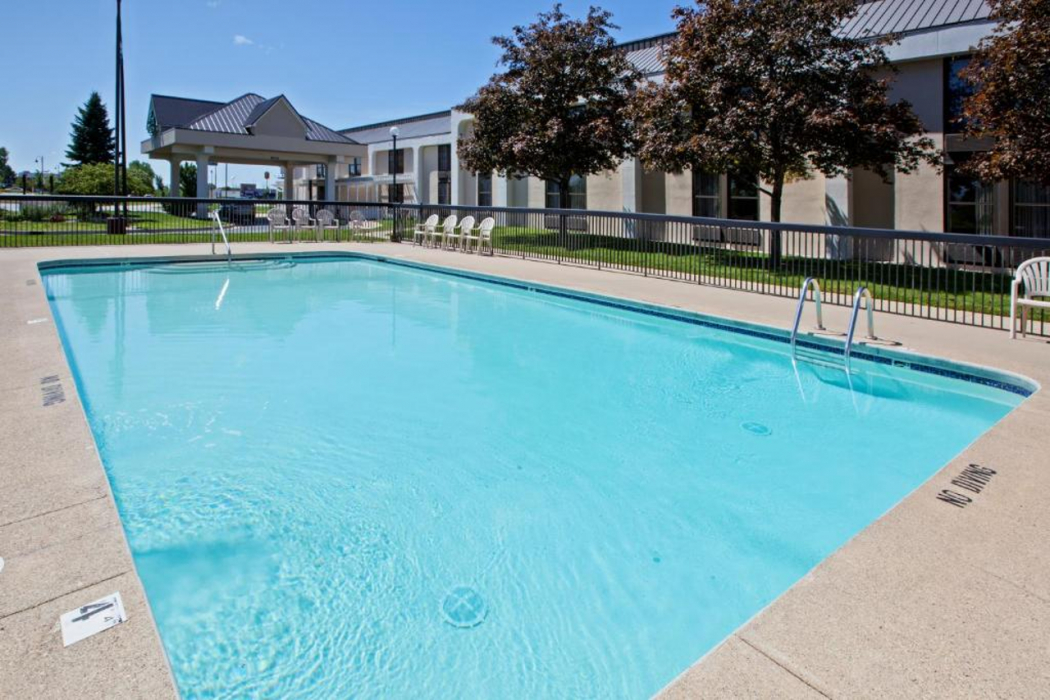 Sport & Beauty, Quality Inn and Suites Saginaw, MI, Saginaw