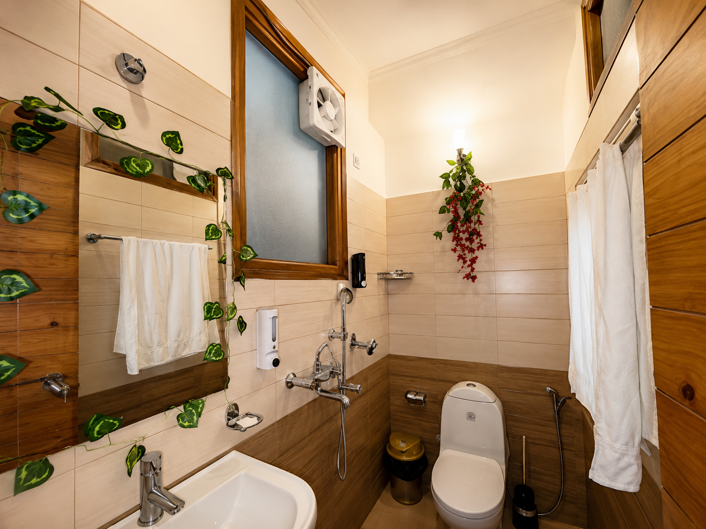 Bathroom, The Rudraksha Villa, Nainital
