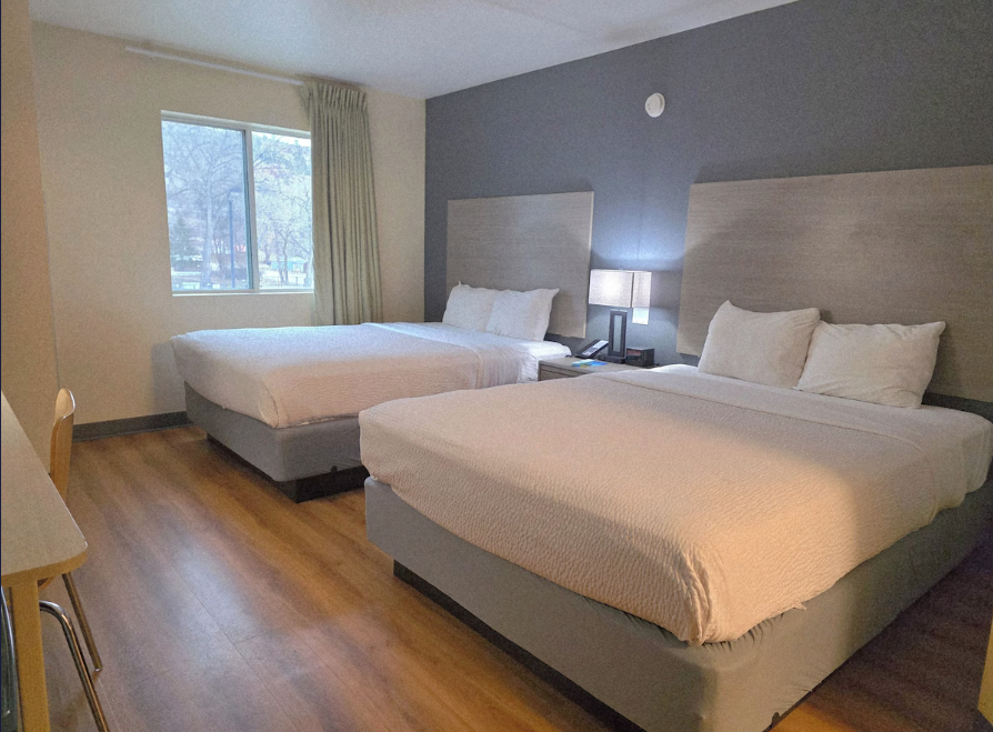 Bedroom 4, Econo Lodge Hot Springs, Fall River