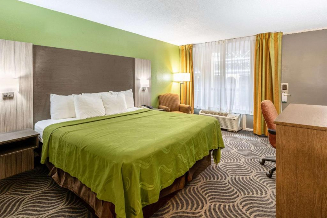 Bedroom 2, Quality Inn Newport TN, Cocke