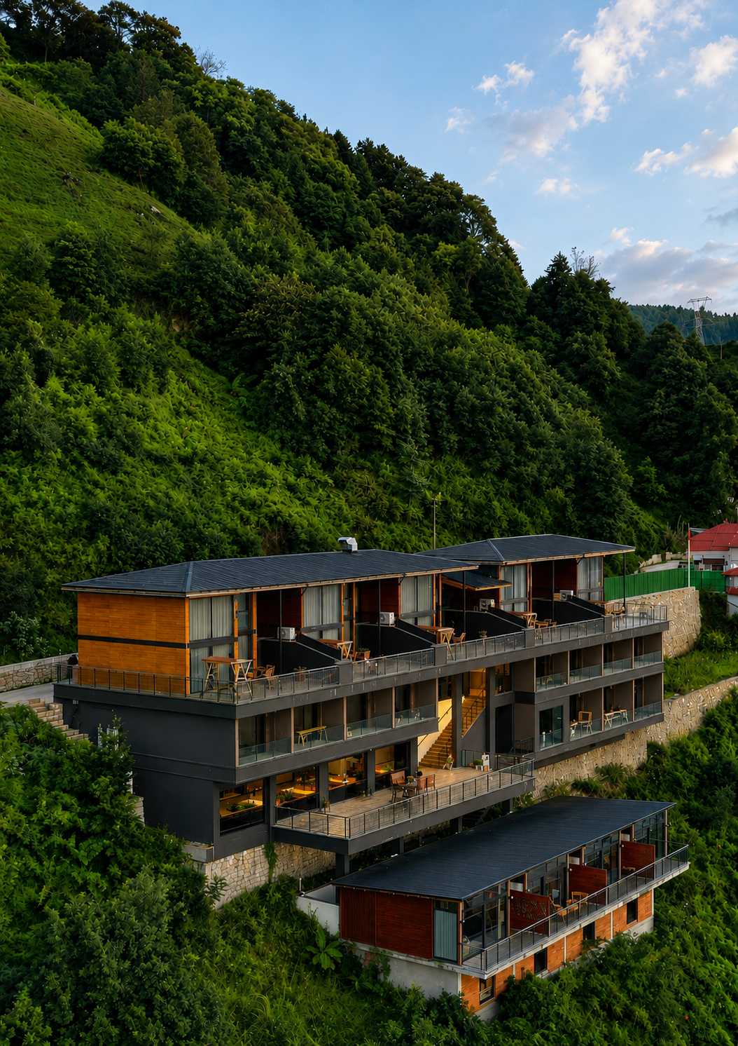 Exterior & Views
