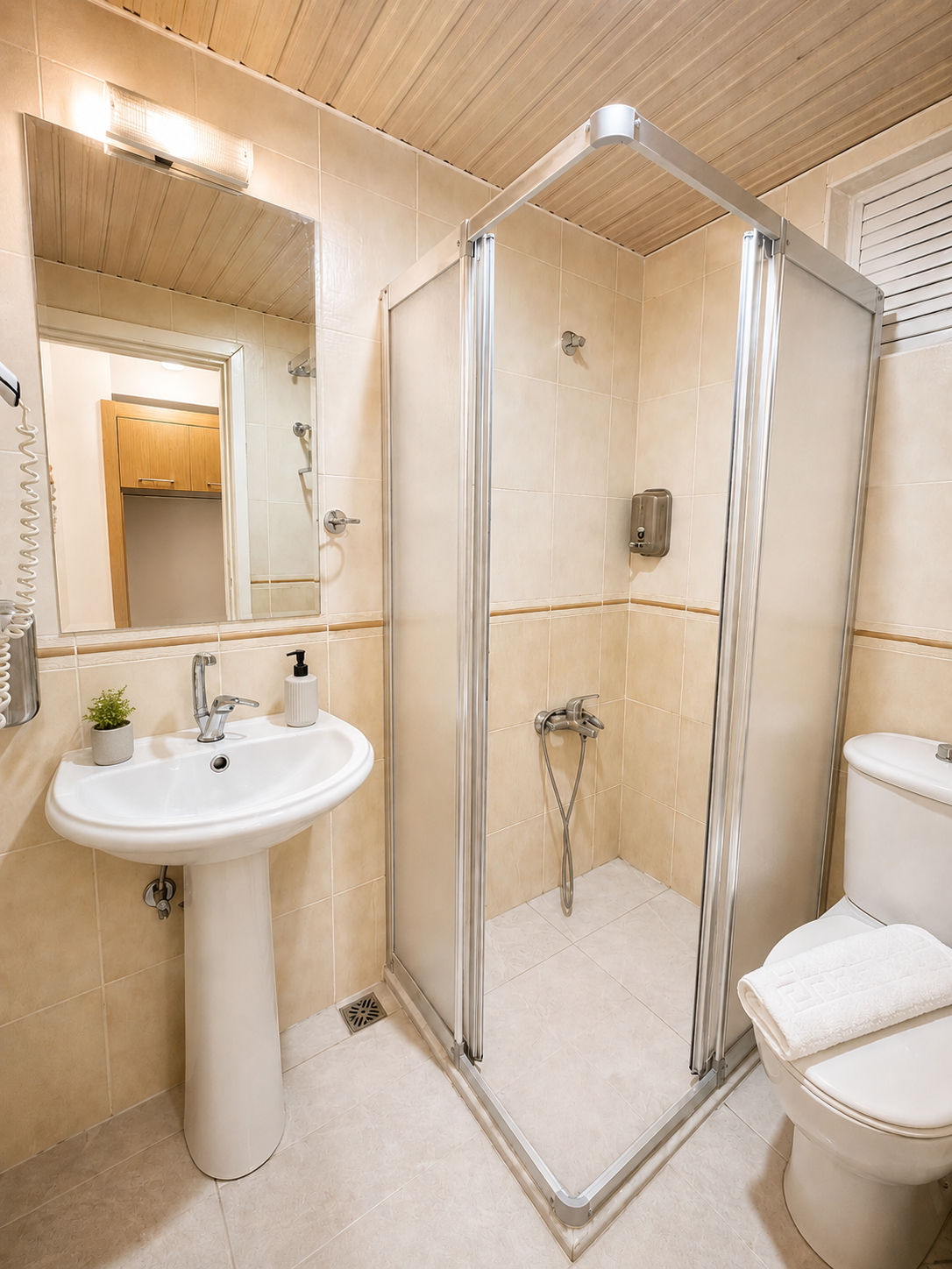 Bathroom 4, Yaman Life Hotel, Alanya