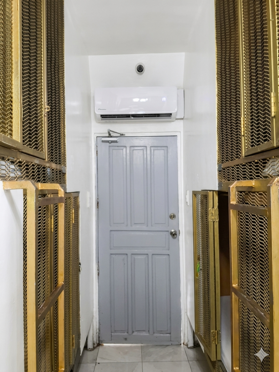 Bedroom 2, Washington Transient Capsule Room, Makati City