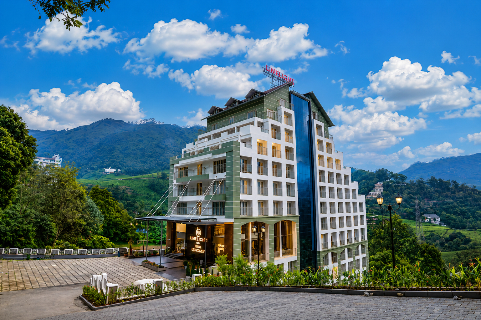 Exterior & Views
